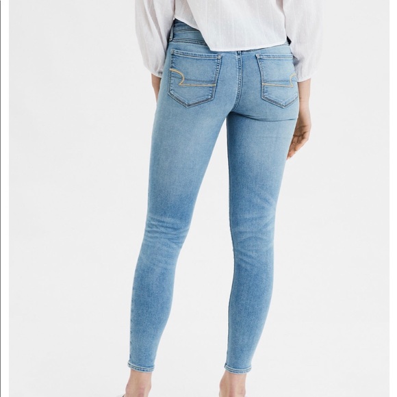 American Eagle medium wash jeggings - Picture 2 of 4